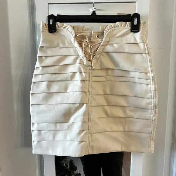 For Love and Lemons Lace Up Mini Skirt Size Small Color Cream - Picture 4 of 7